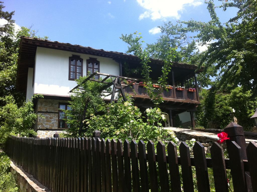 Stefanina Guesthouse Bozhentsi Exterior foto