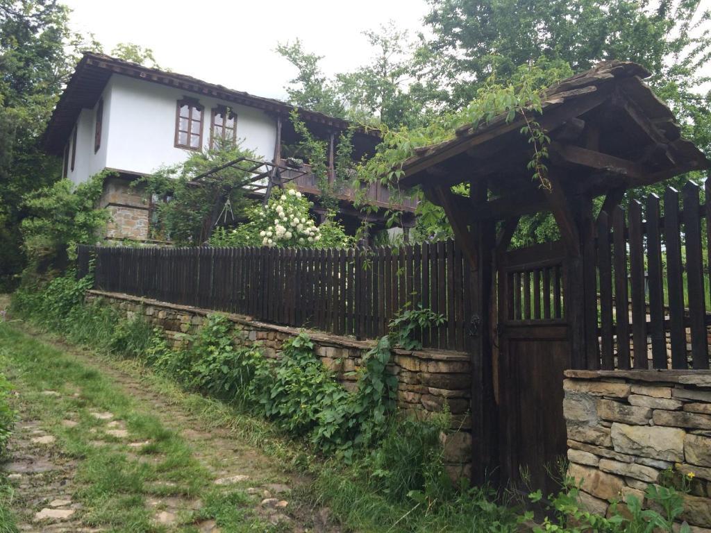 Stefanina Guesthouse Bozhentsi Exterior foto